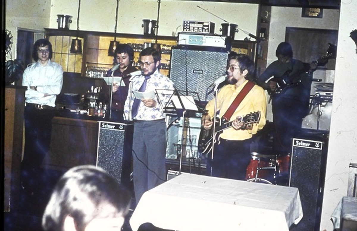 Der erste Auftritt der Nebelkrähen. Weihnachtsfeier 1974: Roland Meier, Günter Jankowski und Bruno Laschet
