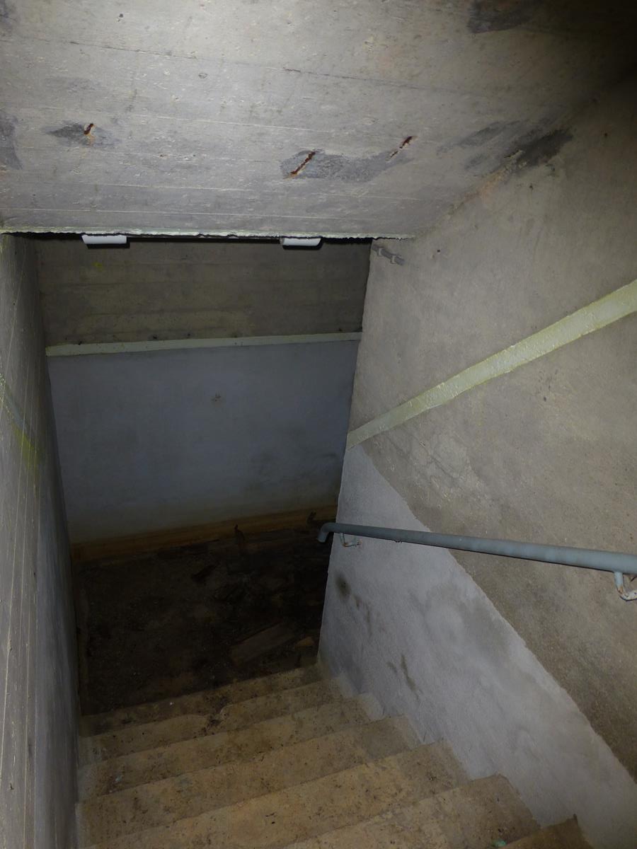 Einstieg zum Bunker